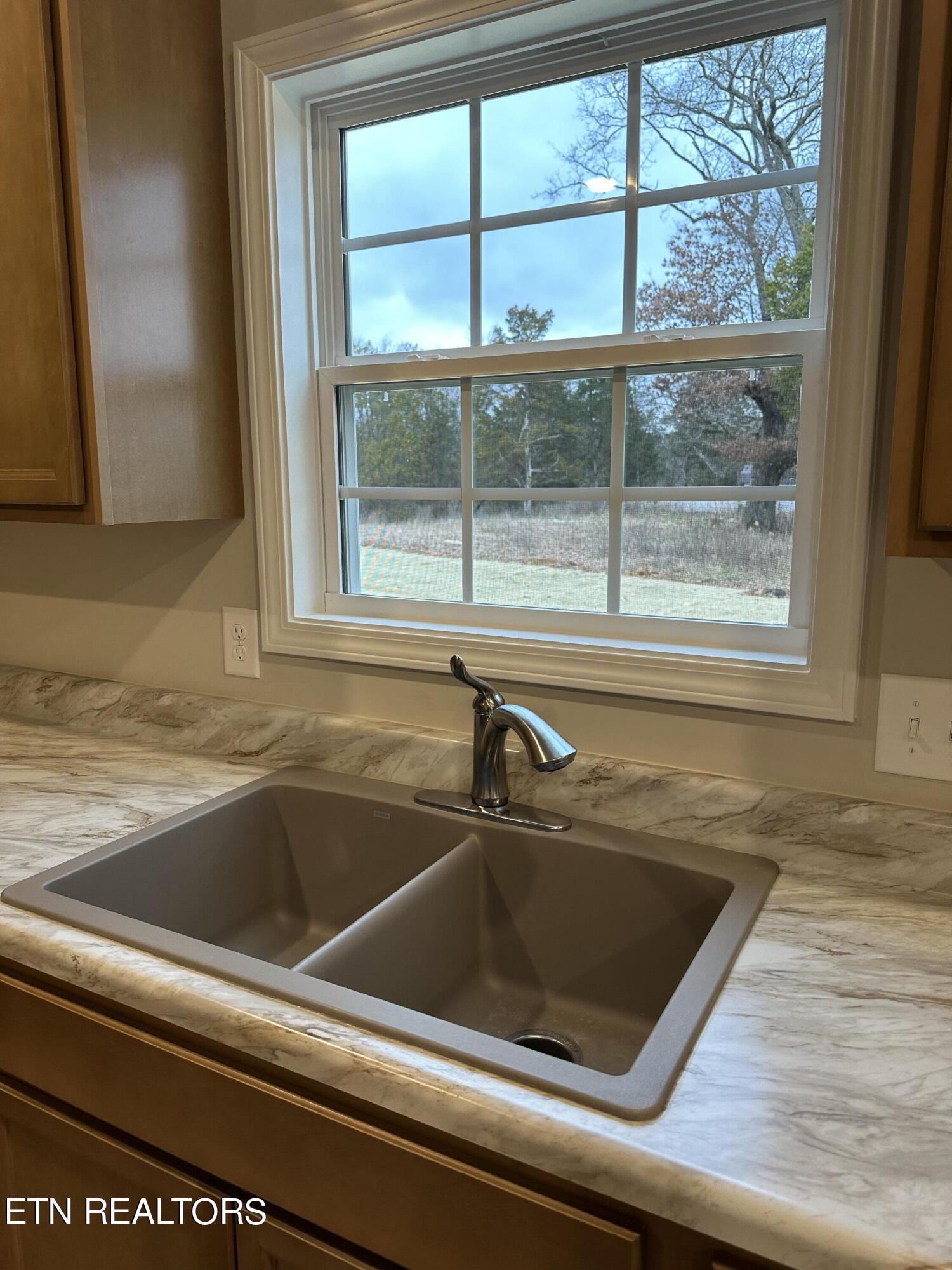 7652 Honey Oaks Road Corryton, TN 37721 - Photo 5 of 6 Kitchen