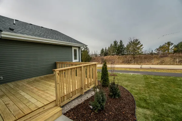 $439,900 | W206N16178 Stonebrook Drive, Jackson, WI 53037