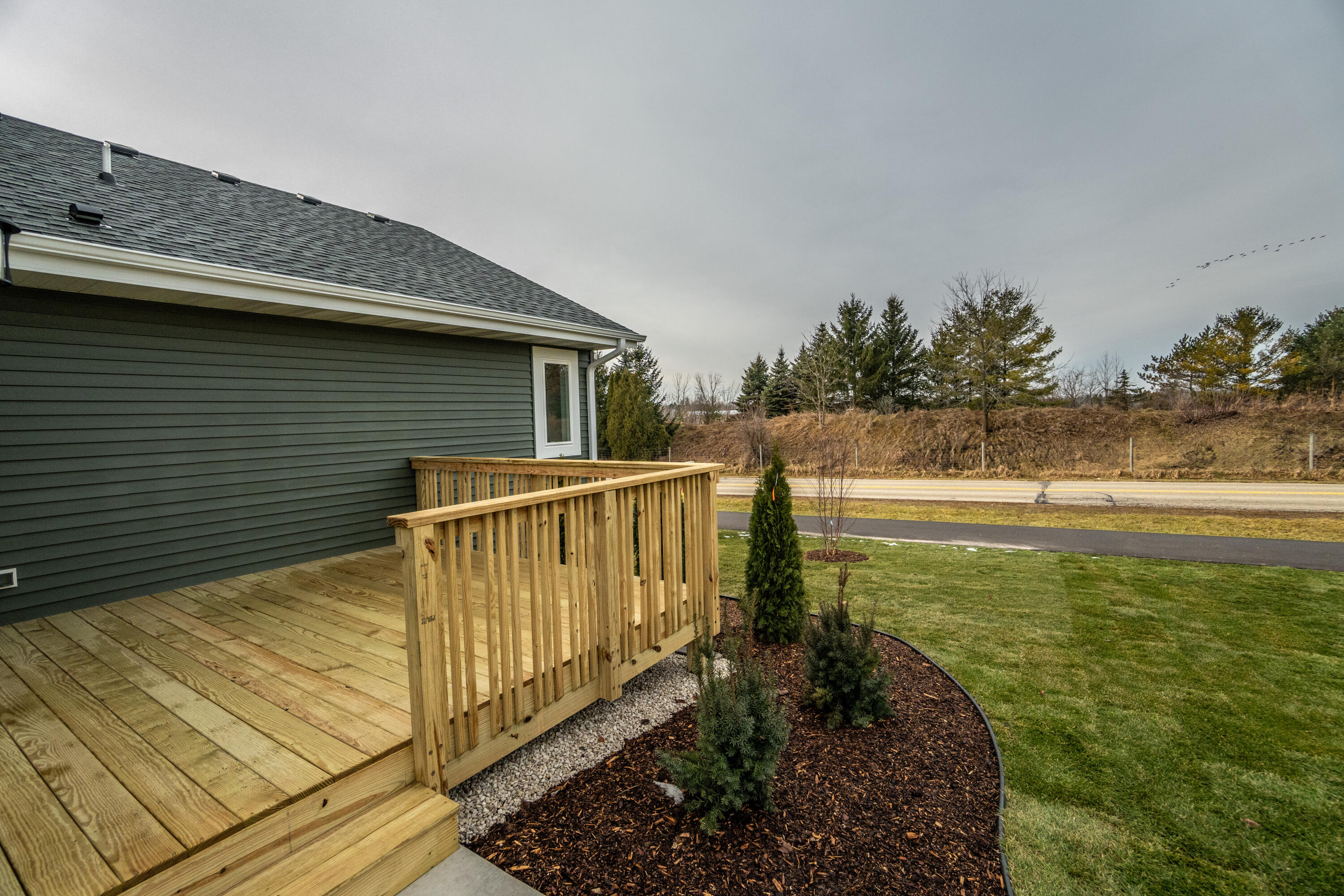 W206N16178 Stonebrook Drive Jackson, WI 53037 - Photo 2 of 21 DSC03774