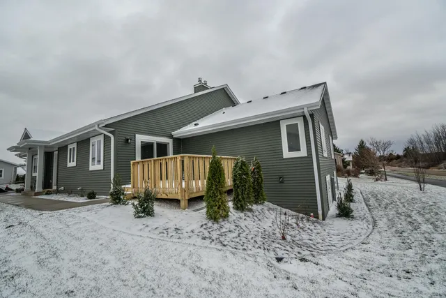 $439,900 | W206N16178 Stonebrook Drive, Jackson, WI 53037