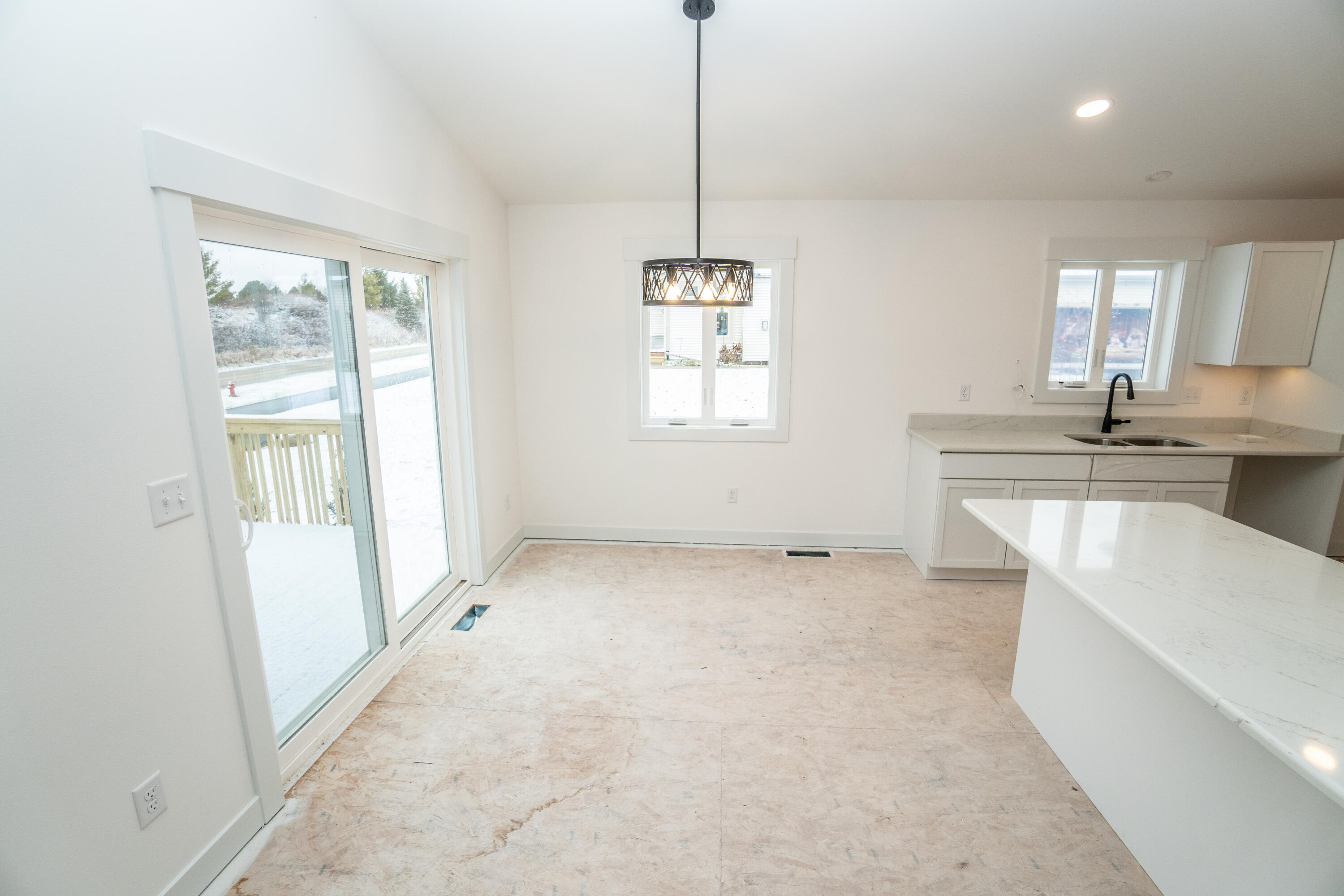 W206N16178 Stonebrook Drive Jackson, WI 53037 - Photo 7 of 21 DSC03357