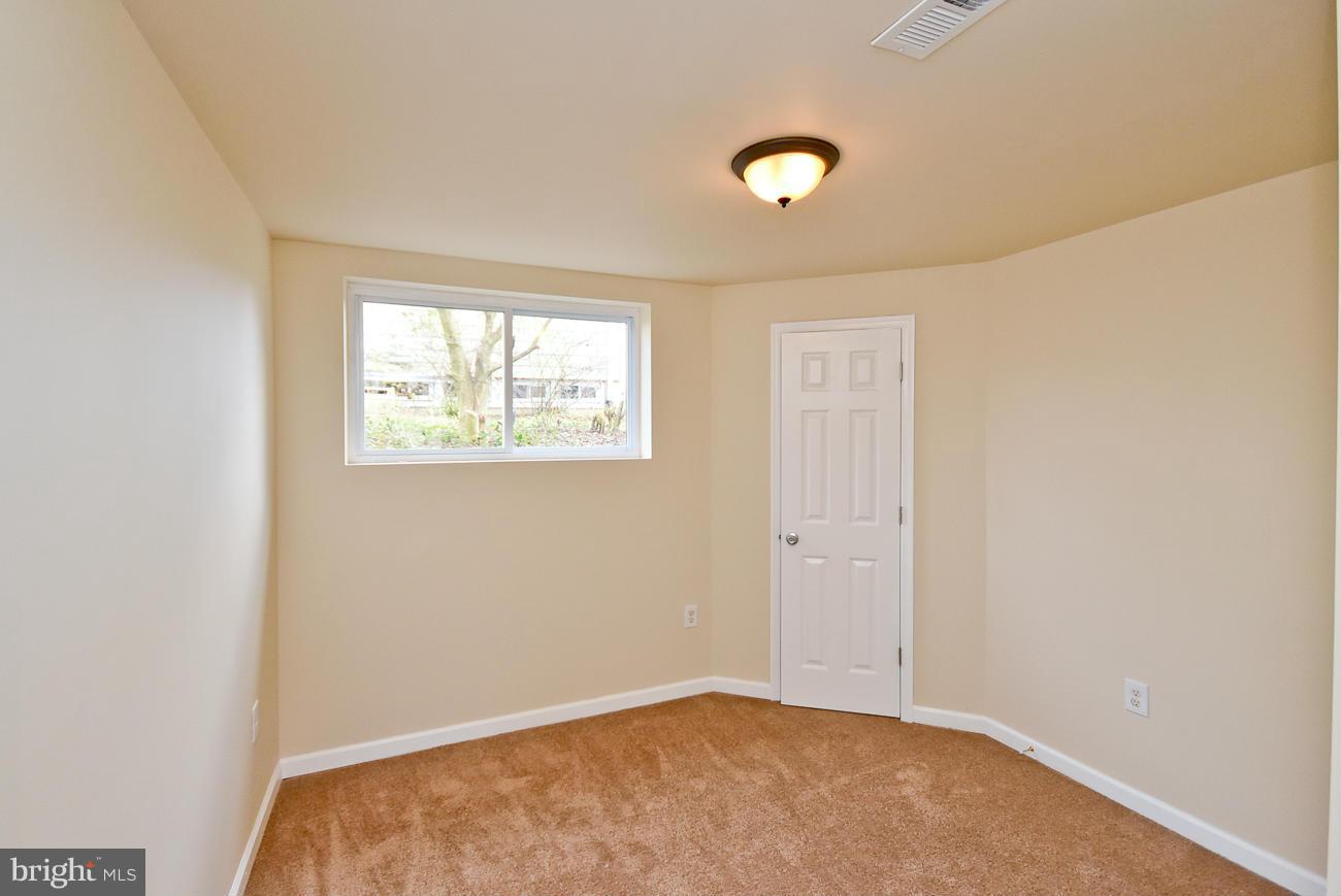 4730-3 Three Oaks Road Baltimore, MD 21208 - Photo 22 of 29 Interior (General)