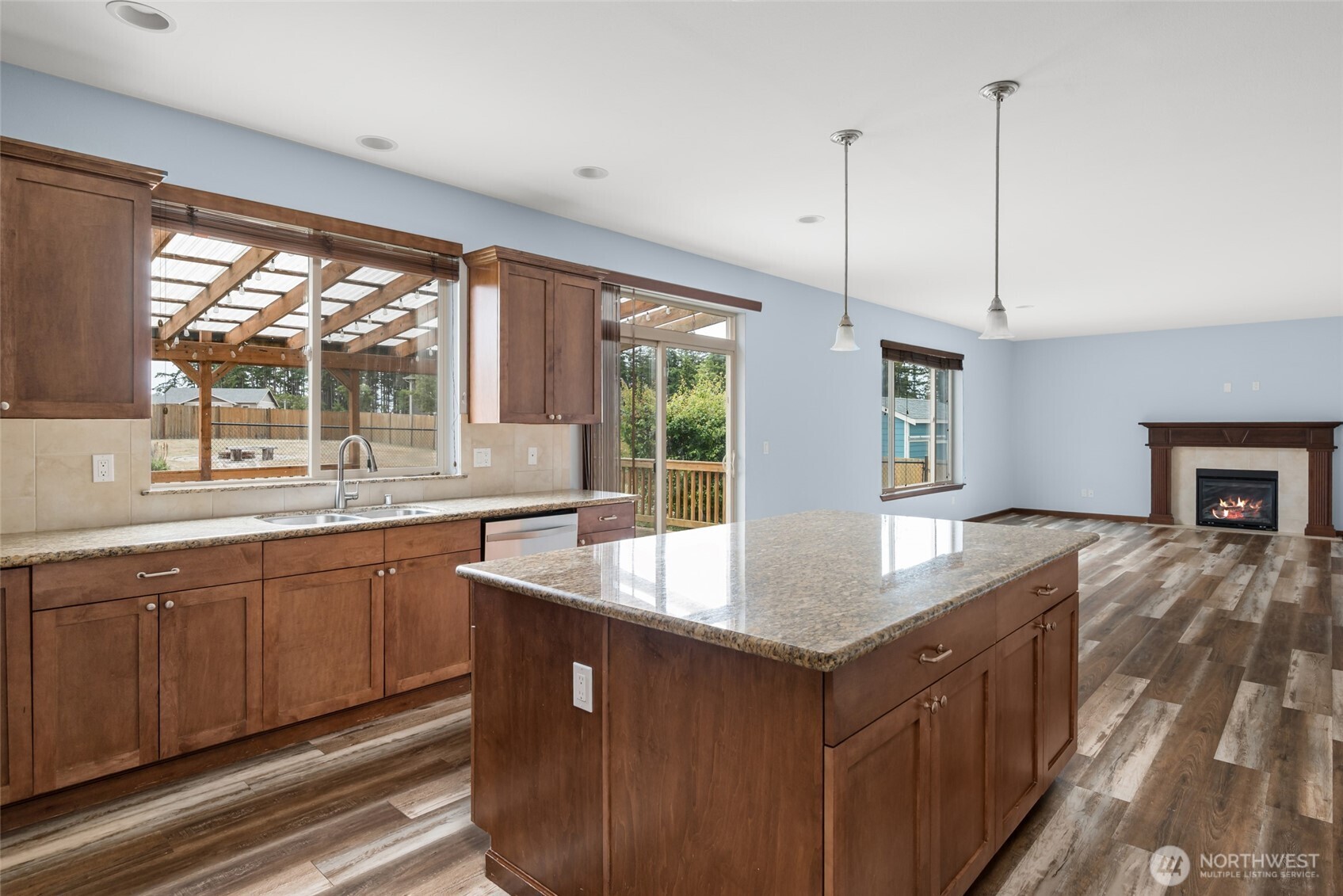 1033 Lyle Ridge Circle Oak Harbor, WA 98277 - Photo 10 of 37