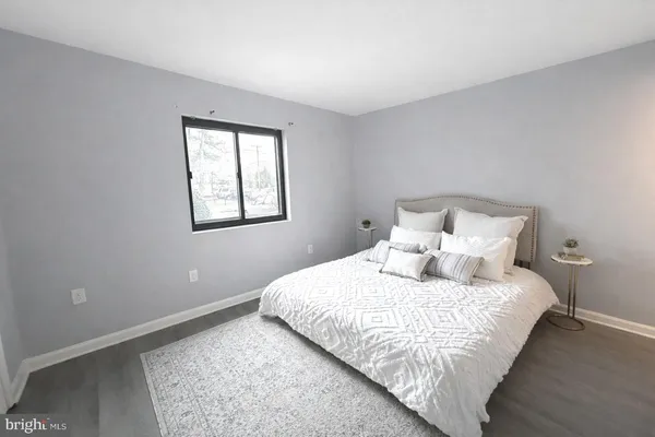 $299,900 | 7334 Tavenner Lane, Unit 1A, Alexandria, VA 22306