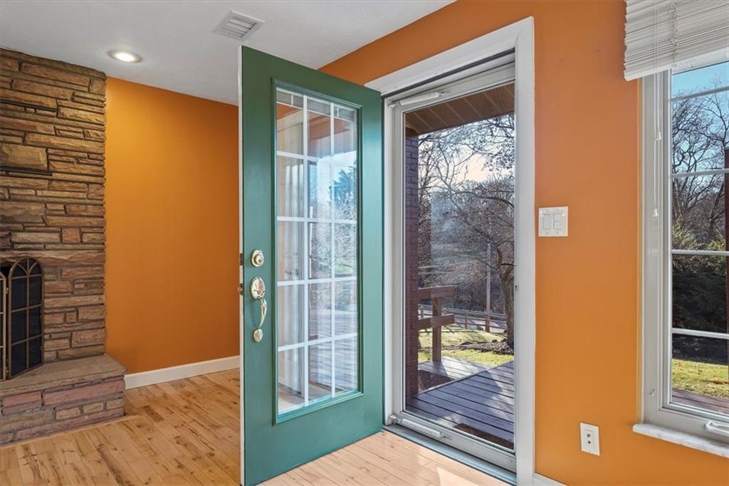 1522 Ingomar Heights Road Pittsburgh, PA 15237 - Photo 2 of 25 Gallery Image 2