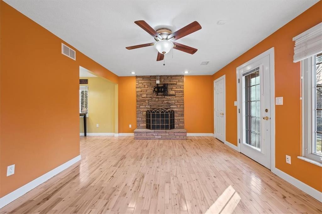 1522 Ingomar Heights Road Pittsburgh, PA 15237 - Photo 5 of 25 Gallery Image 5