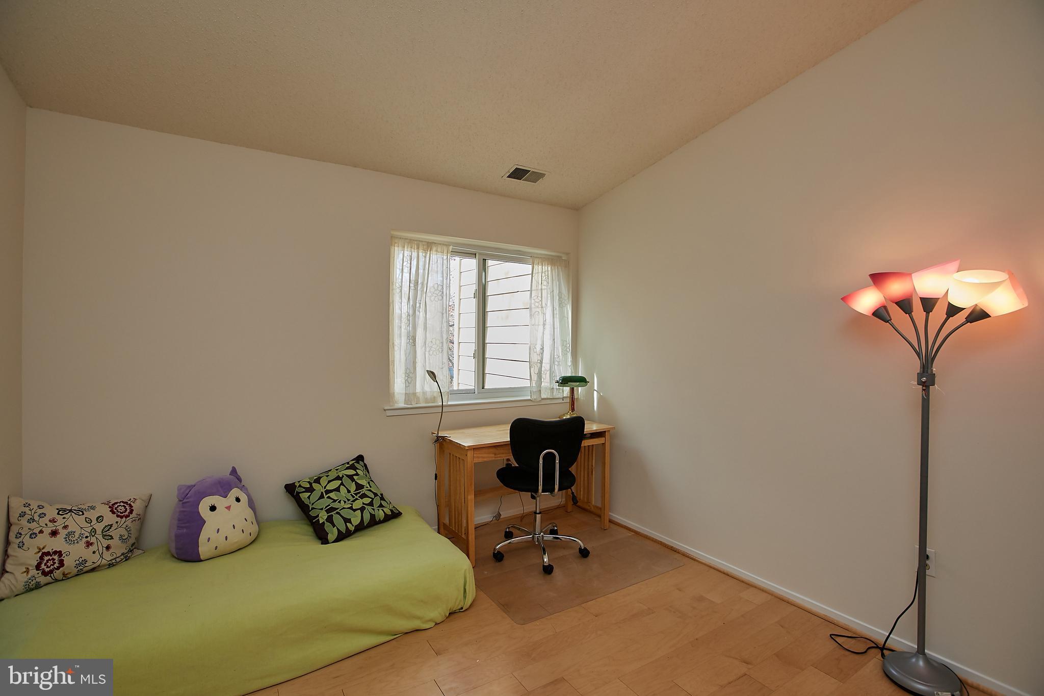 1936 Villaridge Drive Reston, VA 20191 - Photo 26 of 30 Gallery Image 26