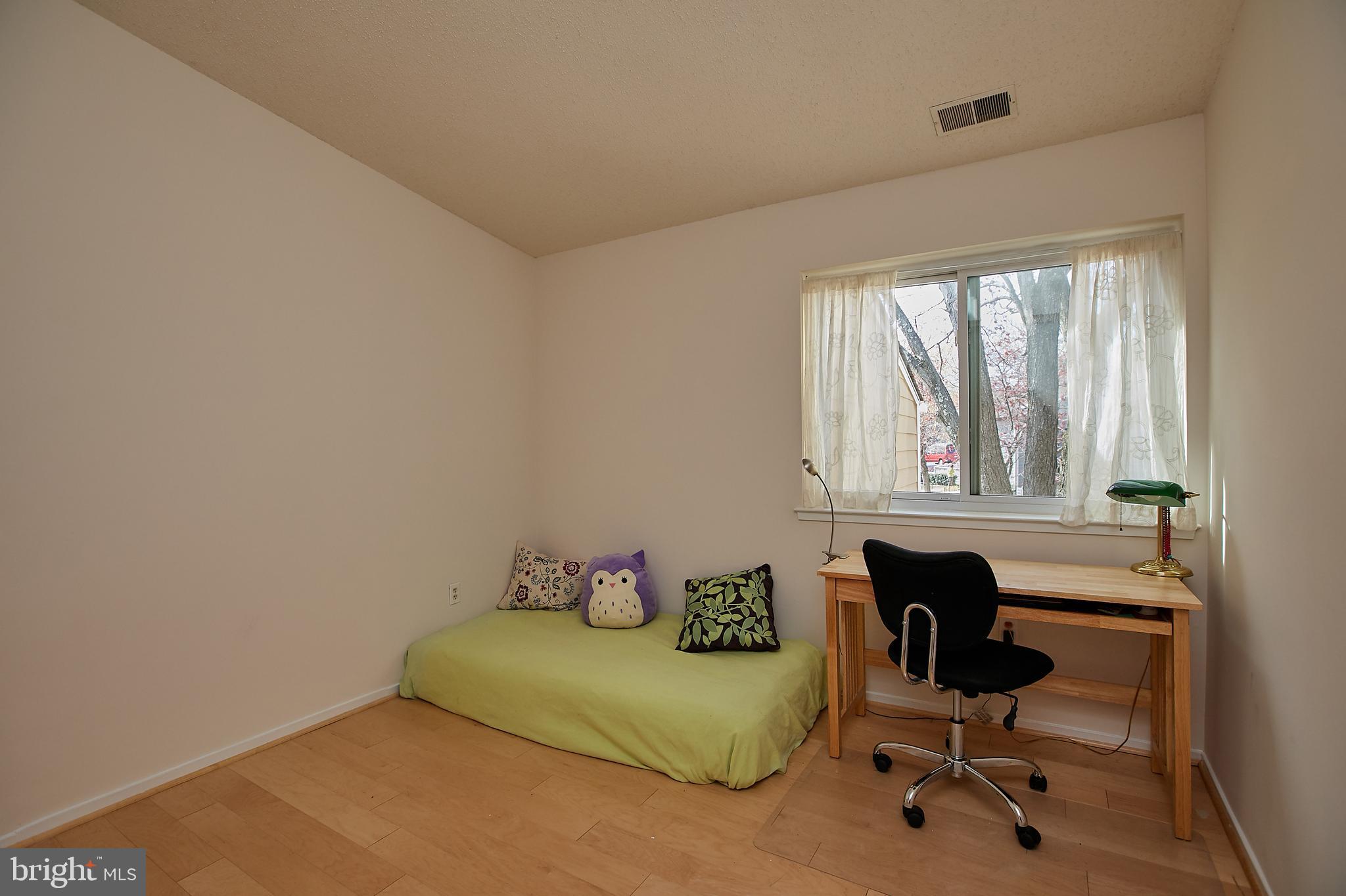1936 Villaridge Drive Reston, VA 20191 - Photo 27 of 30 Gallery Image 27