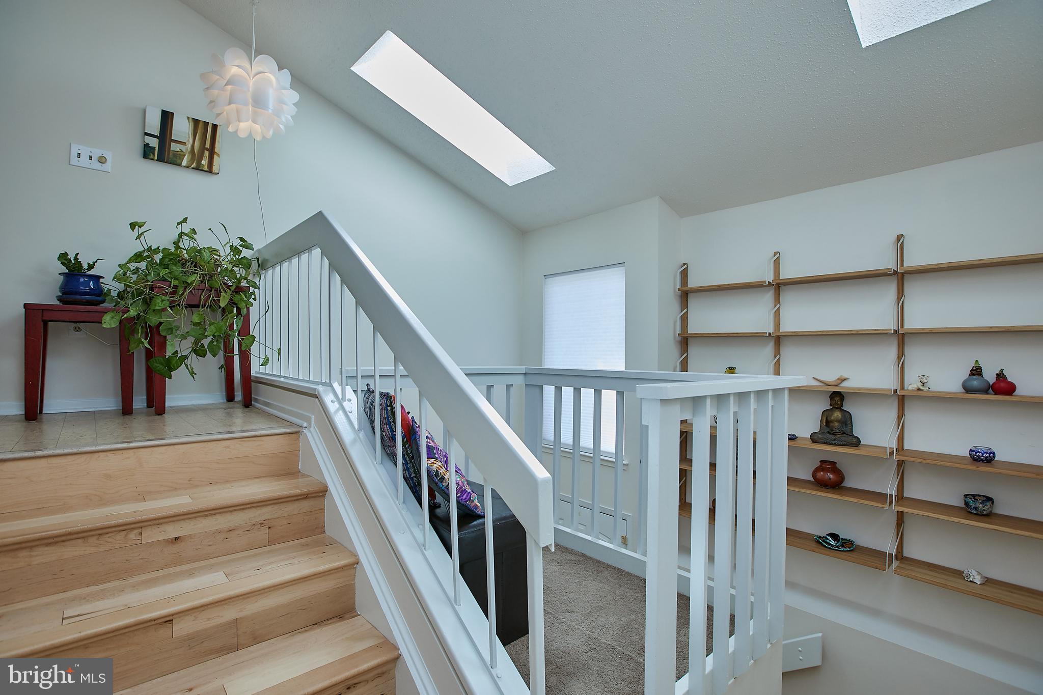 1936 Villaridge Drive Reston, VA 20191 - Photo 6 of 30 Gallery Image 6