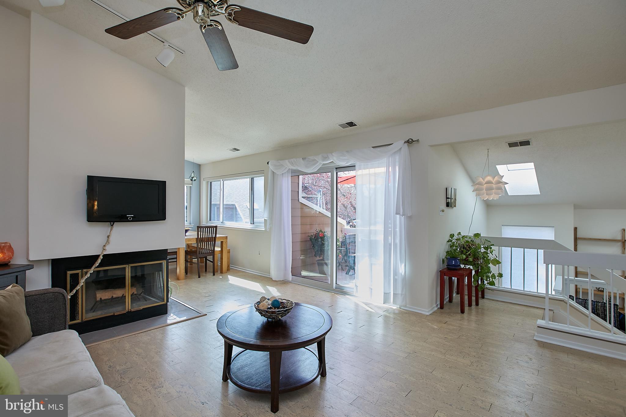 1936 Villaridge Drive Reston, VA 20191 - Photo 8 of 30 Gallery Image 8