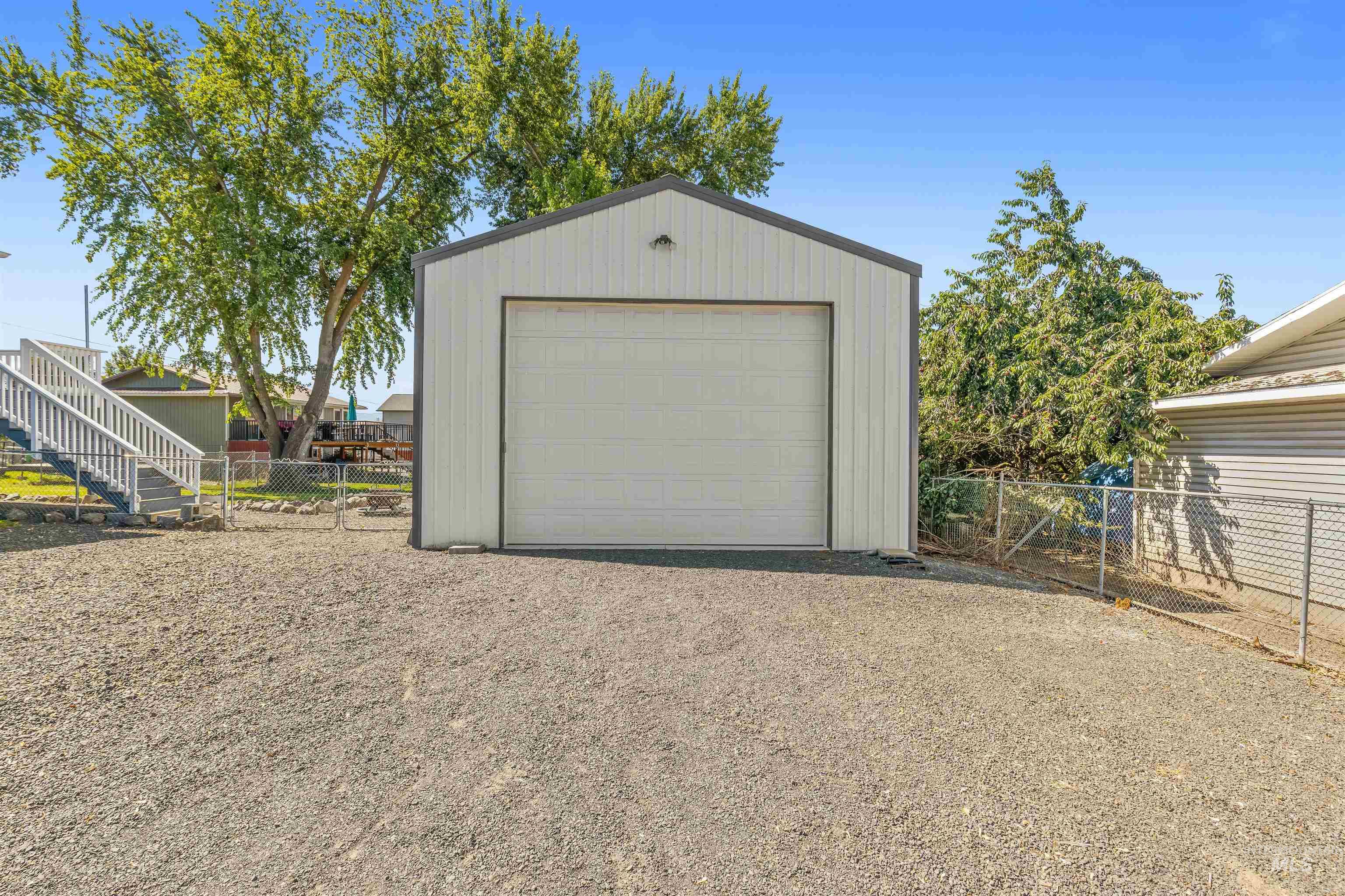 2040 Ripon Avenue Lewiston, ID 83501 - Photo 2 of 32