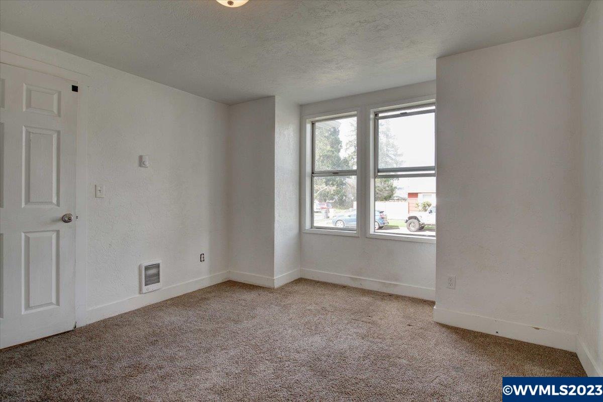 1880 Southwest 16th Avenue Albany, OR 97321 - Photo 11 of 17 Gallery Image 11