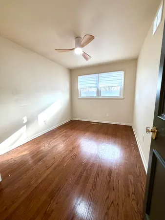 $3,075 | 1838 Holly Lane, Munster, IN 46321