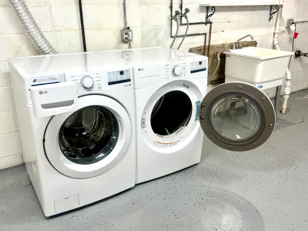 $3,075 | 1838 Holly Lane, Munster, IN 46321