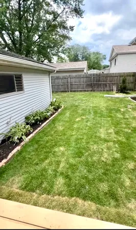 $3,075 | 1838 Holly Lane, Munster, IN 46321