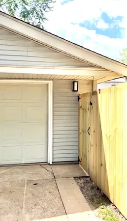 $3,075 | 1838 Holly Lane, Munster, IN 46321