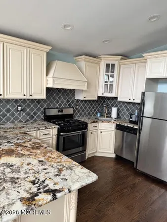 $2,500 | 328 Maria Drive, Toms River, NJ 08753