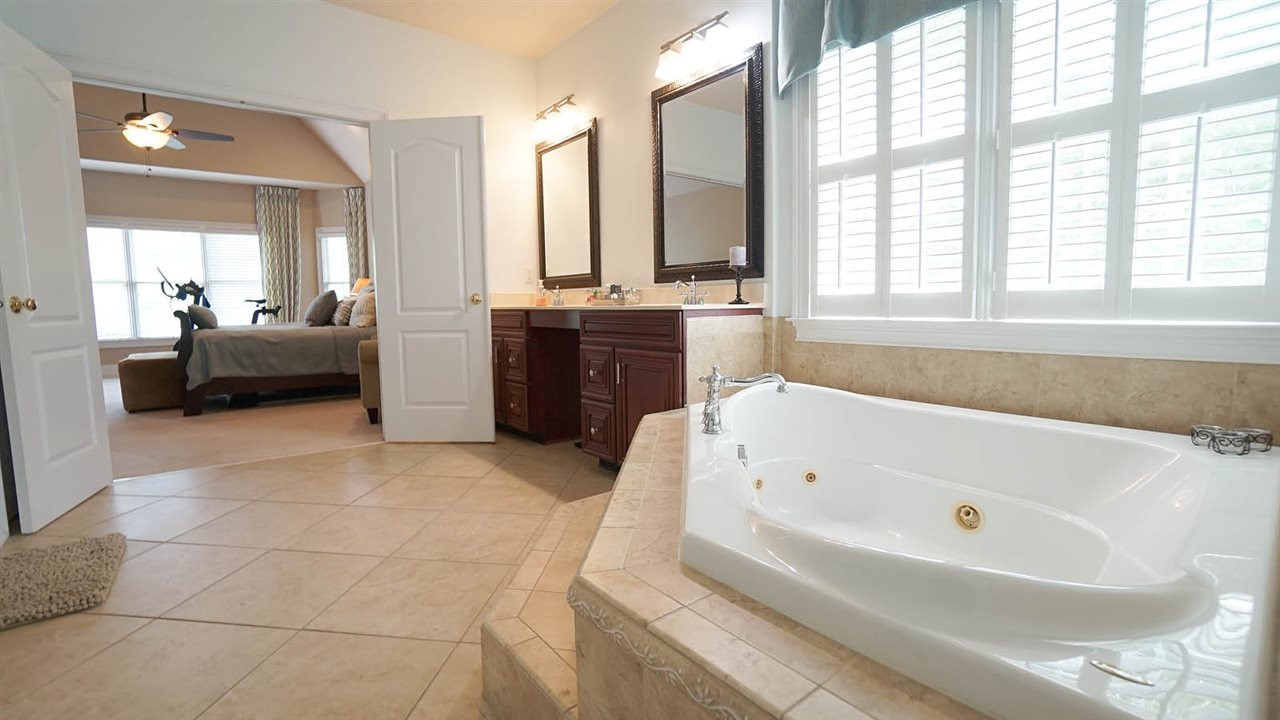 11203 Ridgegate Drive Raleigh, NC 27617 - Photo 15 of 30 Master Bath/Spa