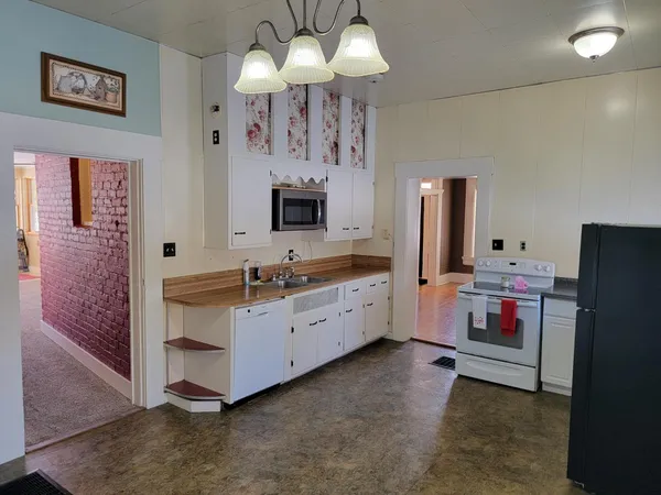 $339,900 | 8089 Highway 52, Brookville, IN 47012