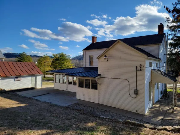 $324,900 | 8089 Highway 52, Brookville, IN 47012