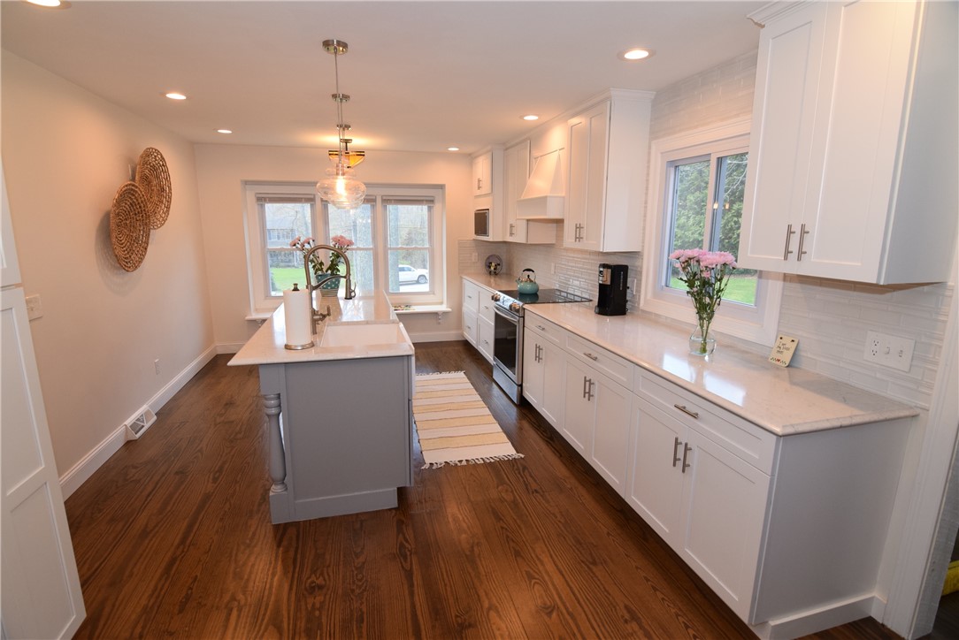 8 Lima Drive Westerly, RI 02891 - Photo 2 of 42