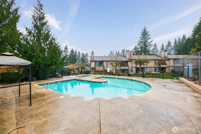 $205,000 | 4705 176th Street Southwest, Unit B1, Lynnwood, WA 98037