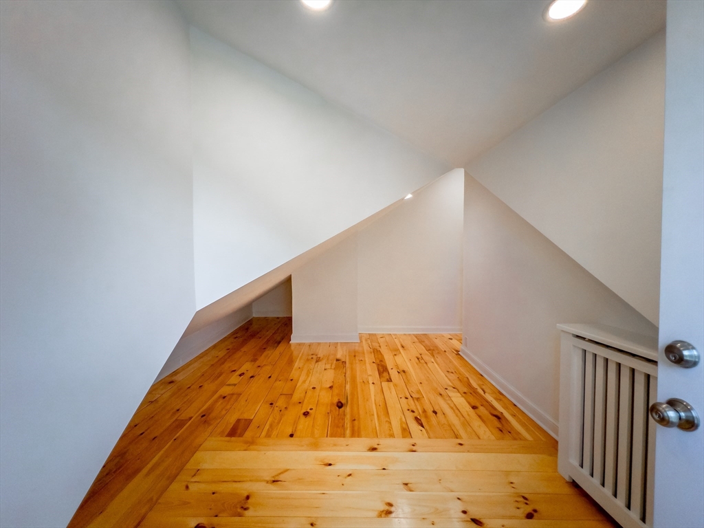100 Chestnut Avenue, Unit 3 Boston, MA 02130 - Photo 16 of 27