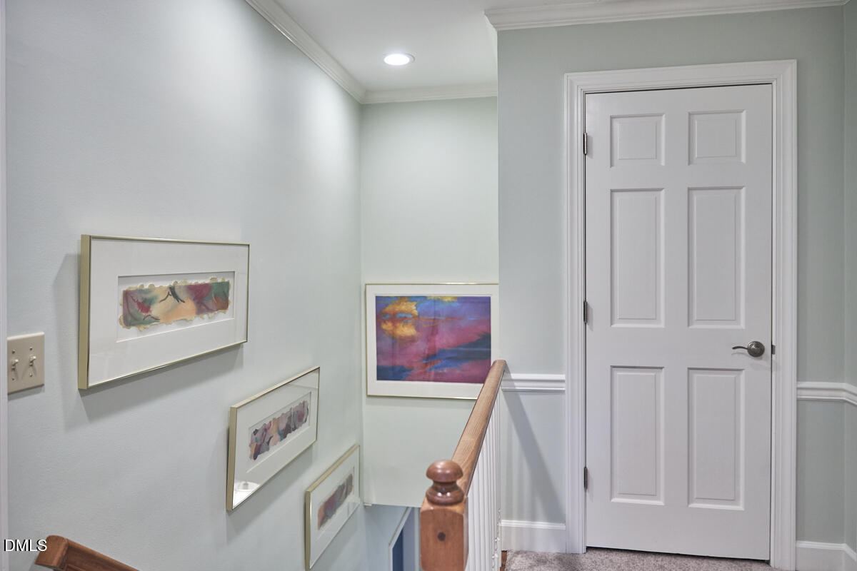 3105 Whitfield Road Chapel Hill, NC 27514 - Photo 37 of 77 Upstairs Hall