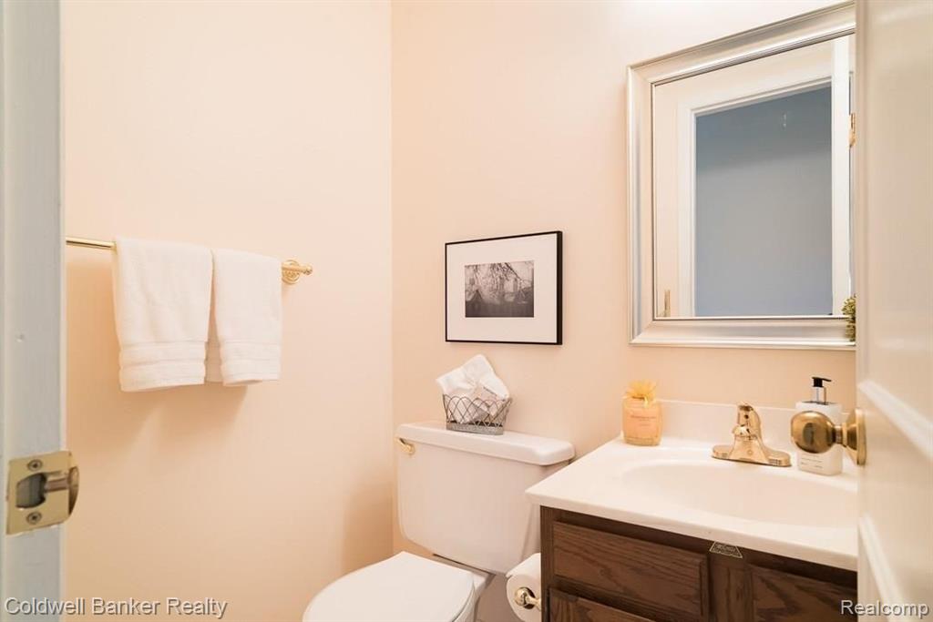 1402 North Fairview Lane Rochester Hills, MI 48306 - Photo 18 of 35