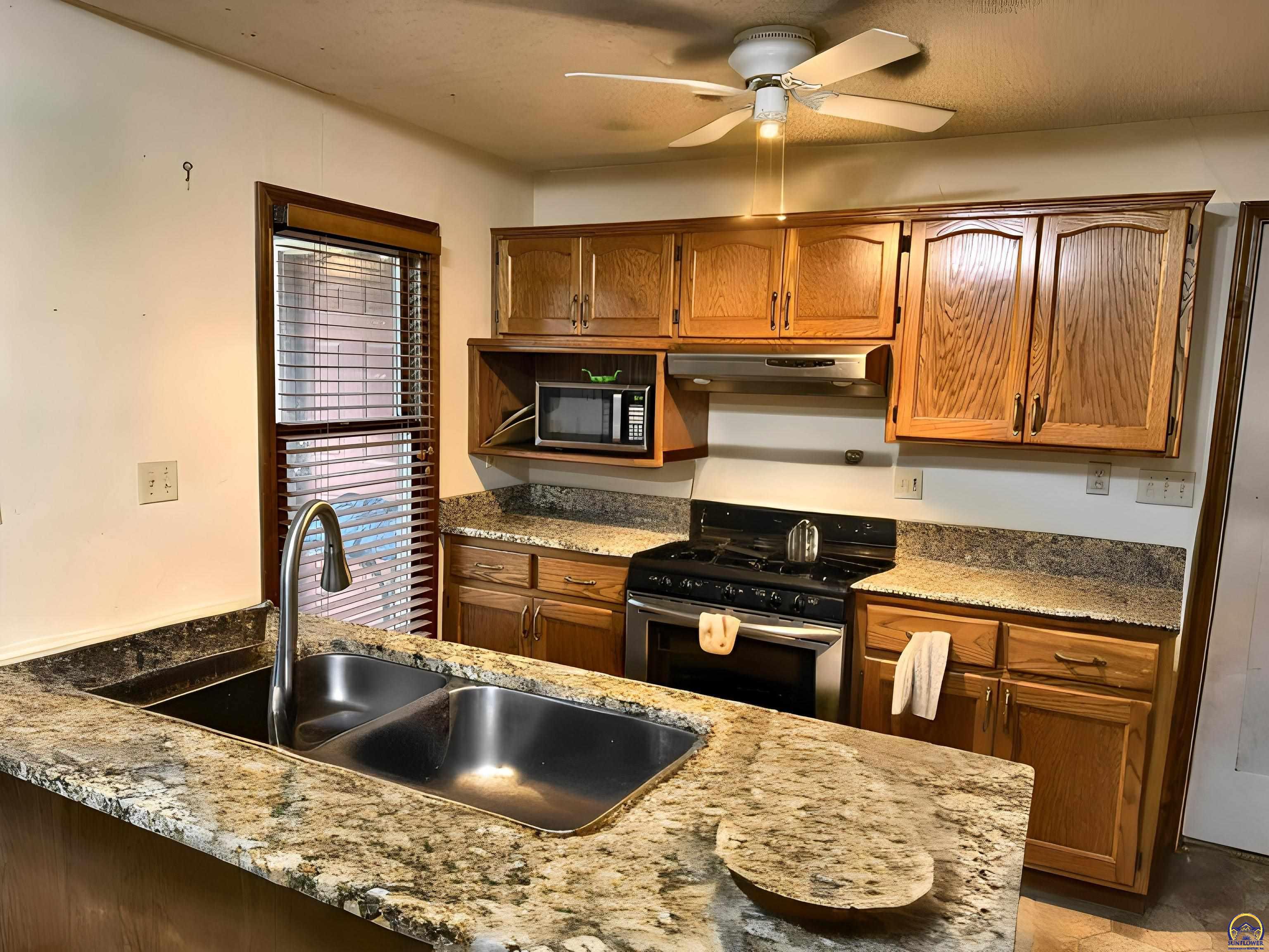 6121 Northwest Green Hills Road Topeka, KS 66618 - Photo 15 of 48 Gallery Image 15
