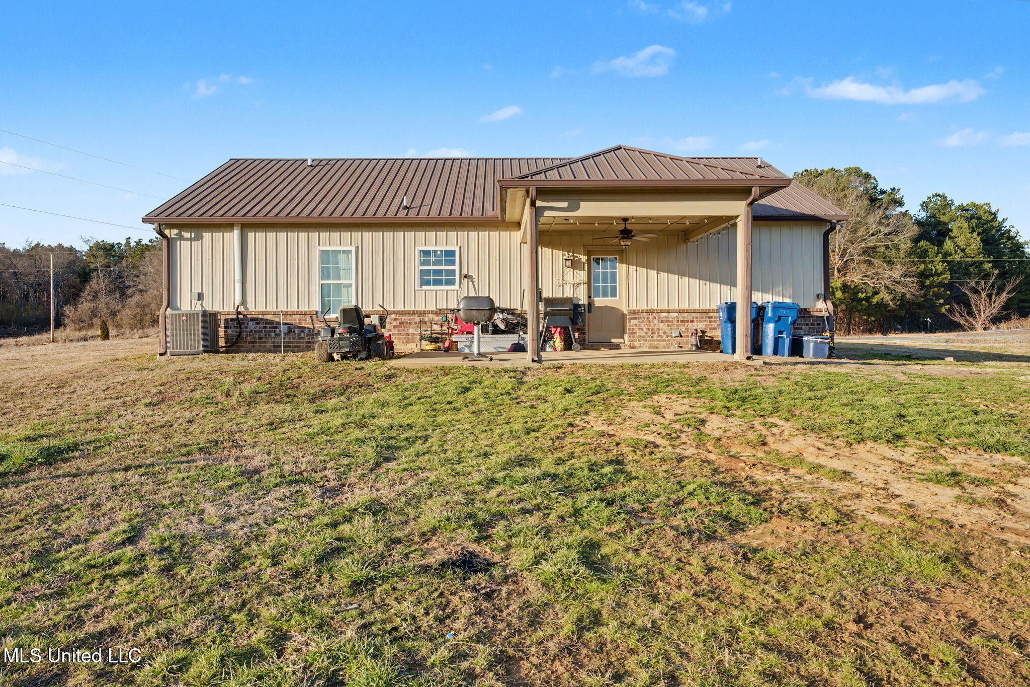 14999 Fairview Road Byhalia, MS 38611 - Photo 23 of 31 23-web-or-mls-14999 Fairview-22