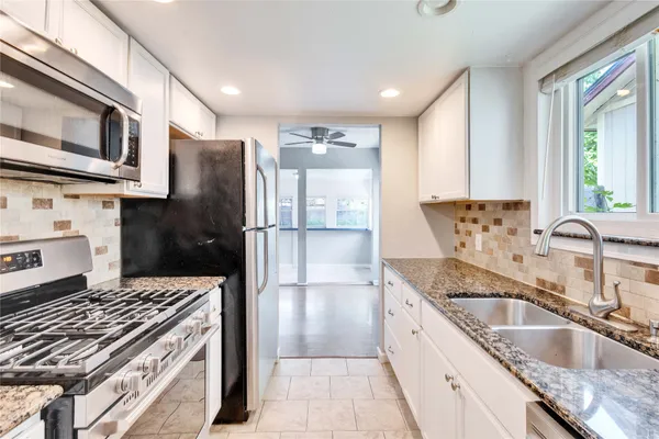 $2,300 | 1007 Echo Lane, Austin, TX 78745