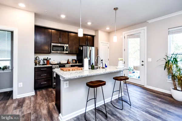 $4,500 | 5692 Stephanie Tessa Way, Unit 50, Alexandria, VA 22303
