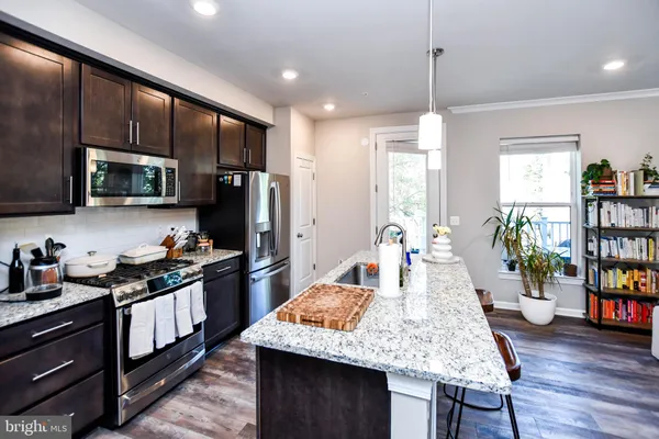 $4,500 | 5692 Stephanie Tessa Way, Unit 50, Alexandria, VA 22303