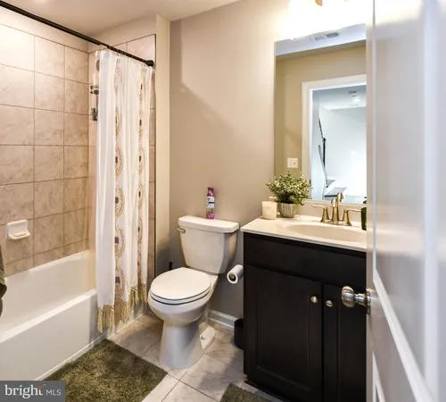 $4,500 | 5692 Stephanie Tessa Way, Unit 50, Alexandria, VA 22303