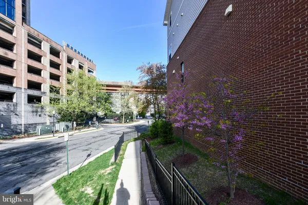 $4,500 | 5692 Stephanie Tessa Way, Unit 50, Alexandria, VA 22303