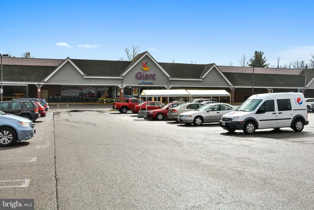 a view of a house with a garage