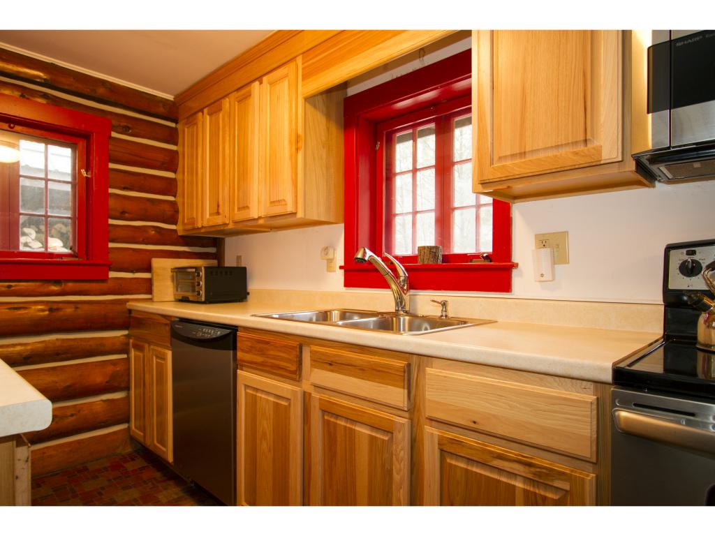 5395 Vermont Rte 100 Londonderry, VT 05148 - Photo 5 of 15