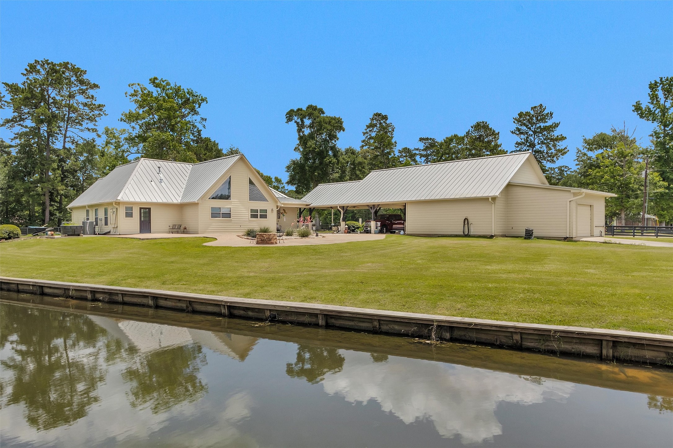 11426 Willis Waukegan Road Conroe, TX 77303 - Photo 32 of 44