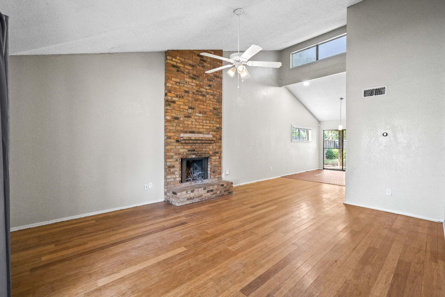 3314 78th Street Lubbock, TX 79423 - Photo 4 of 43 Photo 4