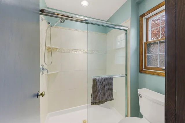 $640,000 | 1150 Nottingham Lane, Elgin, IL 60120