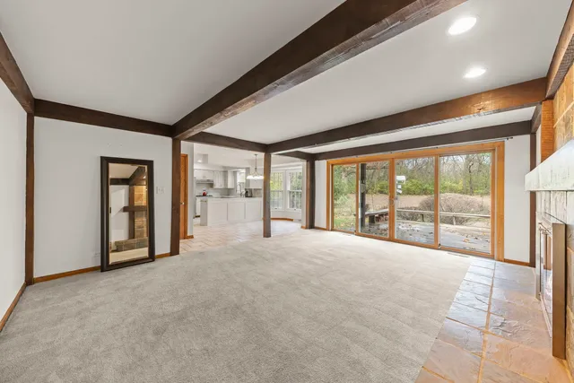 $640,000 | 1150 Nottingham Lane, Elgin, IL 60120