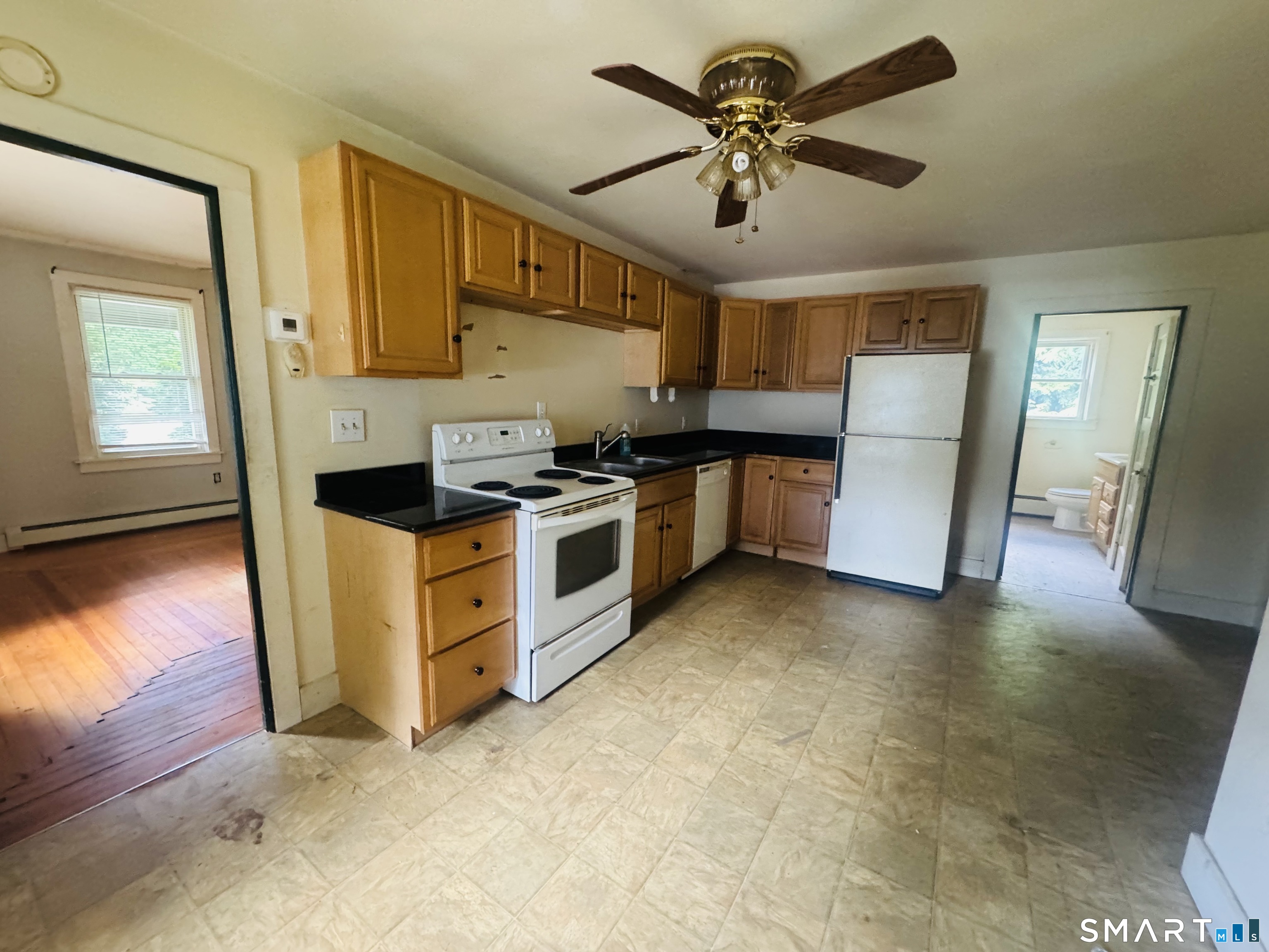 170 Maple Street Killingly, CT 06239 - Photo 9 of 18