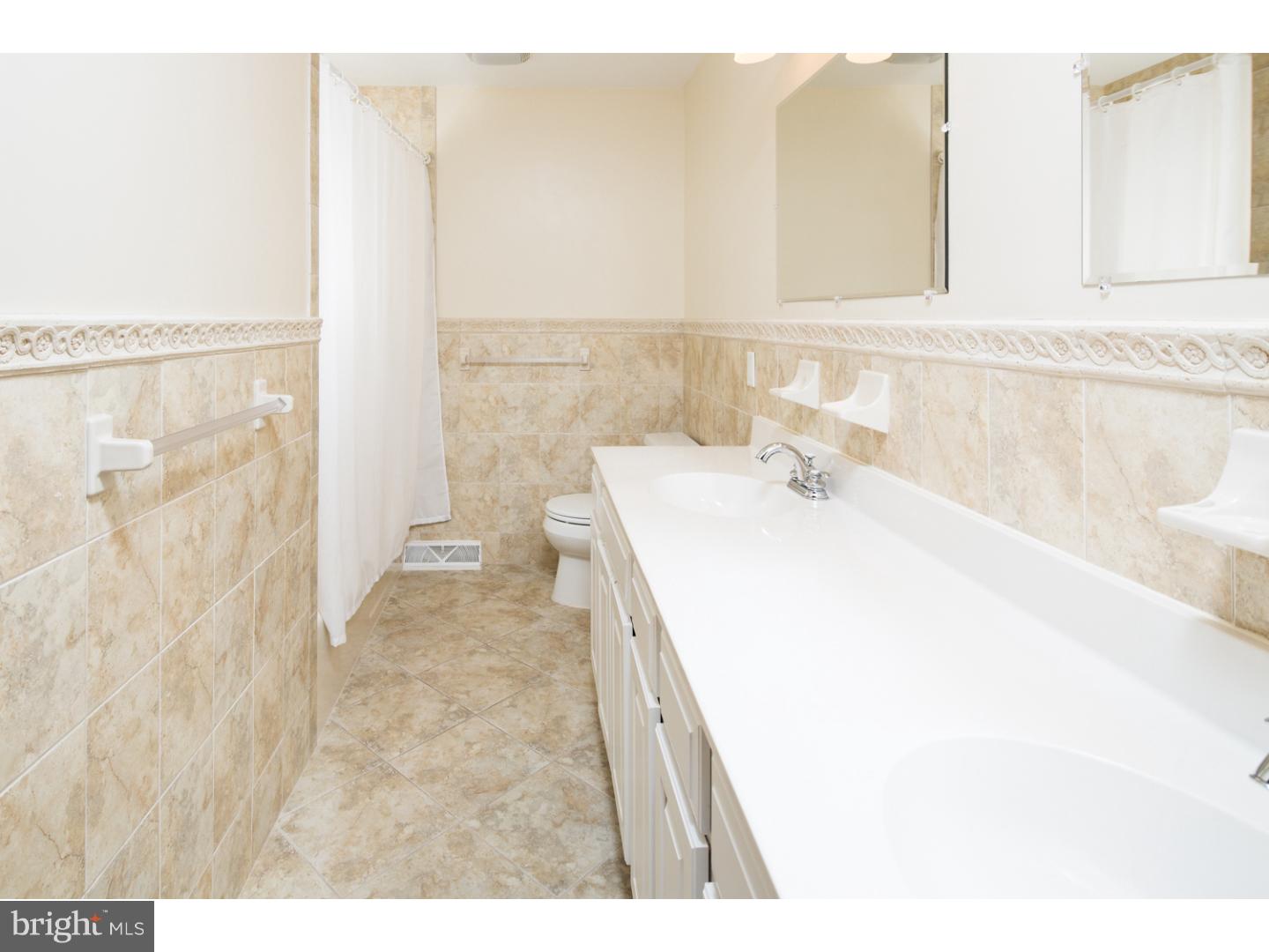 120 Horseshoe Road Newark, DE 19711 - Photo 18 of 25 Bathroom