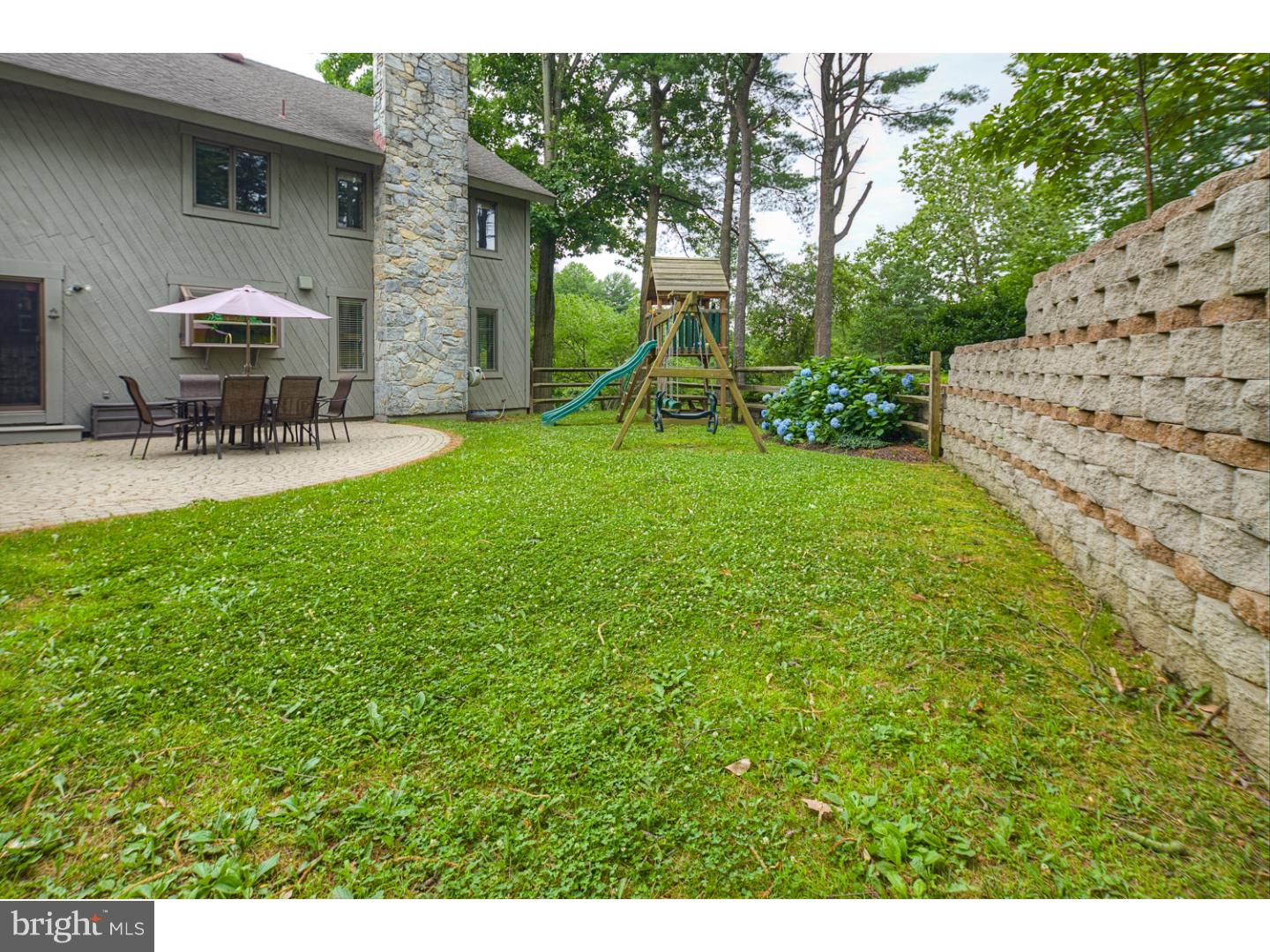 120 Horseshoe Road Newark, DE 19711 - Photo 23 of 25 Side Yard