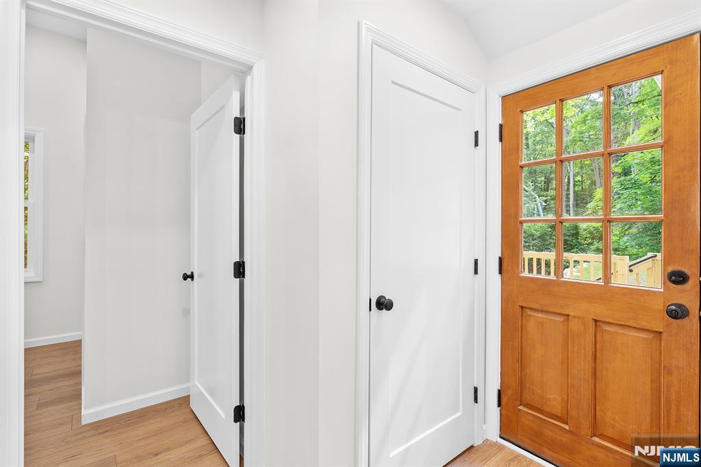 39 Old Road Ringwood, NJ 07456 - Photo 23 of 27