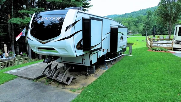 $84,900 | 503 Saddle Ridge Drive, Ennice, NC 28623