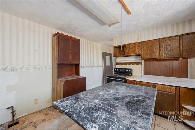 $229,000 | 63 South 600 West, Burley, ID 83318