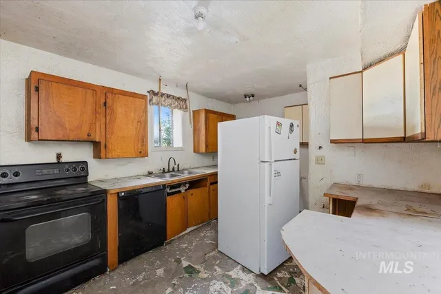 $229,000 | 63 South 600 West, Burley, ID 83318