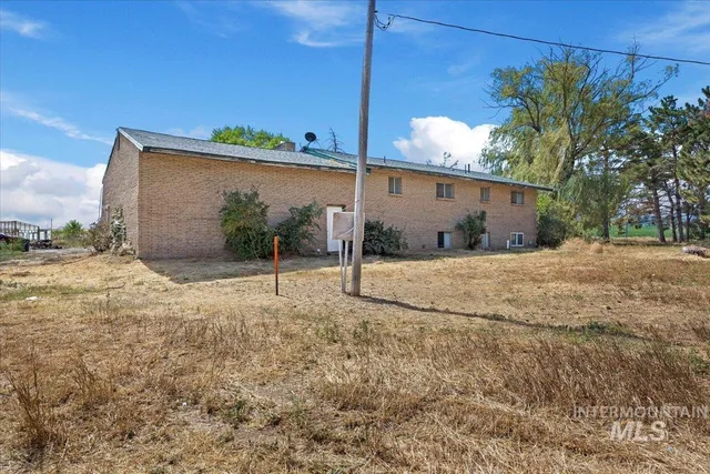 $229,000 | 63 South 600 West, Burley, ID 83318